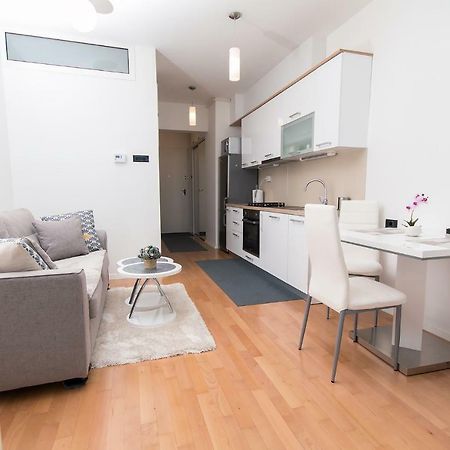 Ferienwohnung Studio Apartman Bella Zagreb Exterior foto