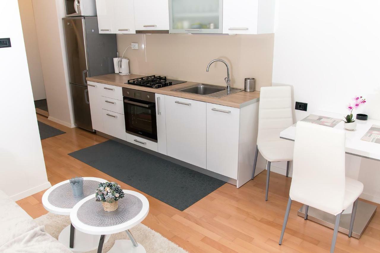 Ferienwohnung Studio Apartman Bella Zagreb Exterior foto